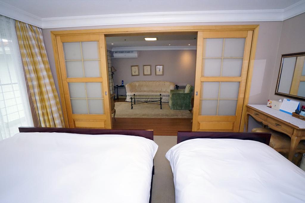 Lake Hills Jeju Resort Seogwipo Eksteriør billede