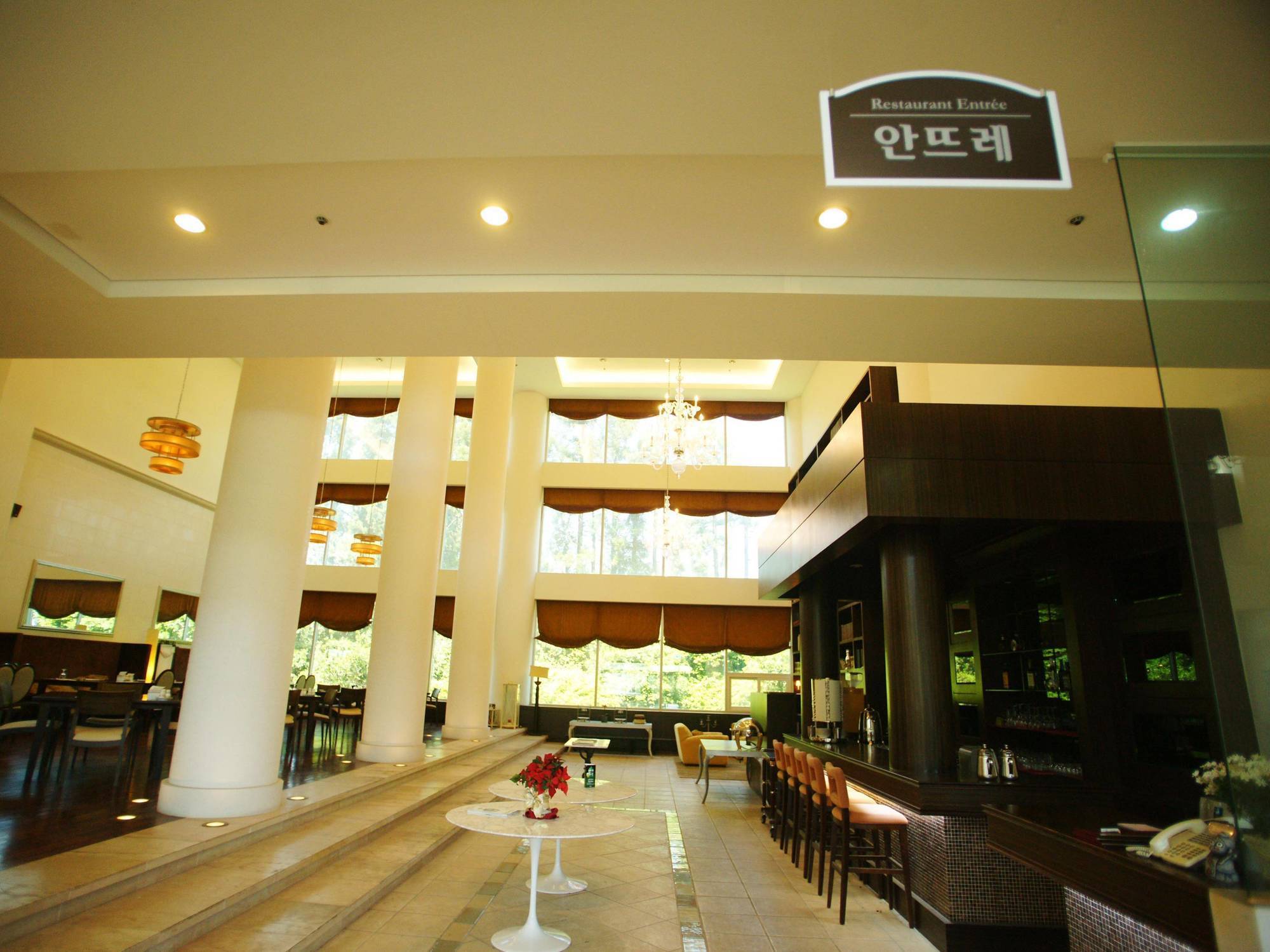 Lake Hills Jeju Resort Seogwipo Eksteriør billede