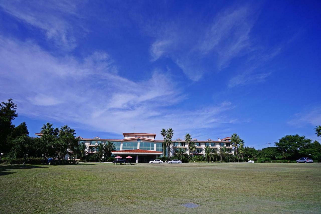 Lake Hills Jeju Resort Seogwipo Eksteriør billede